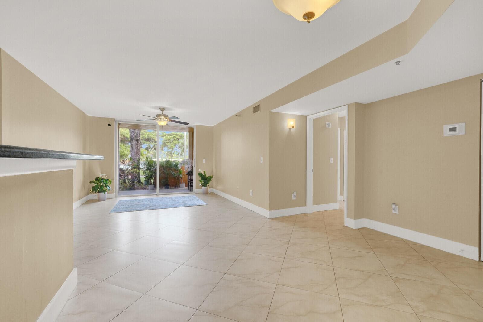 110 Yacht Club Way # 105, Hypoluxo, FL 33462 photo 4