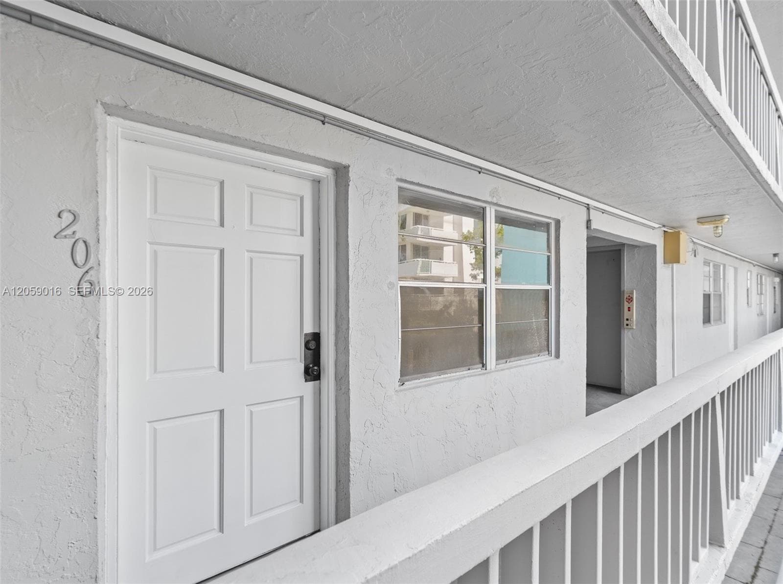 7620 Carlyle Ave # 206, Miami Beach, FL 33141 photo 3
