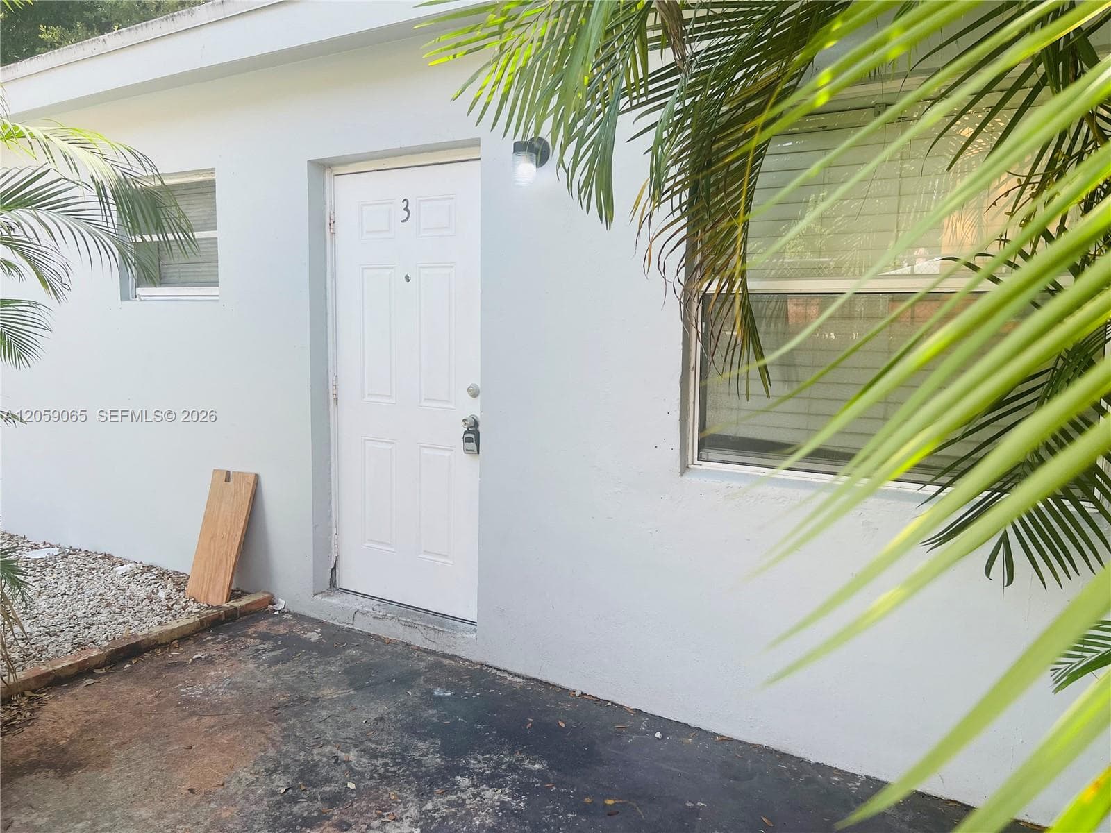 529 SW 3rd St # 3, Miami, FL 33130