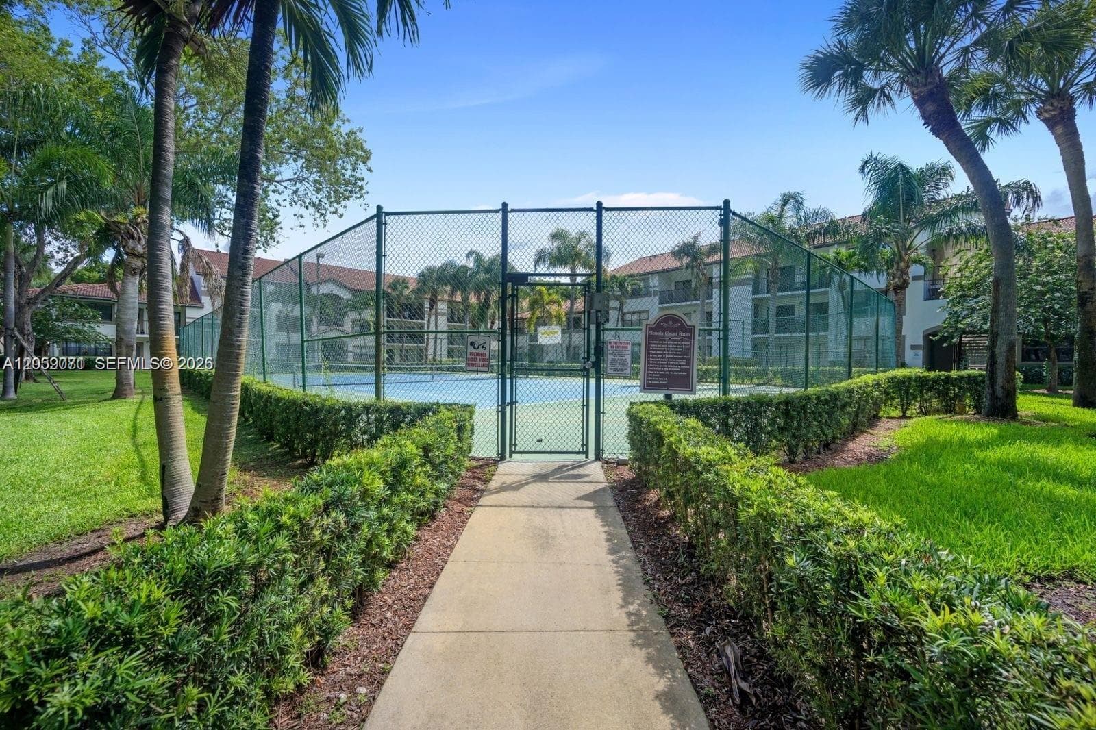 510 S Park Rd # 23-10, Hollywood, FL 33021 photo 2