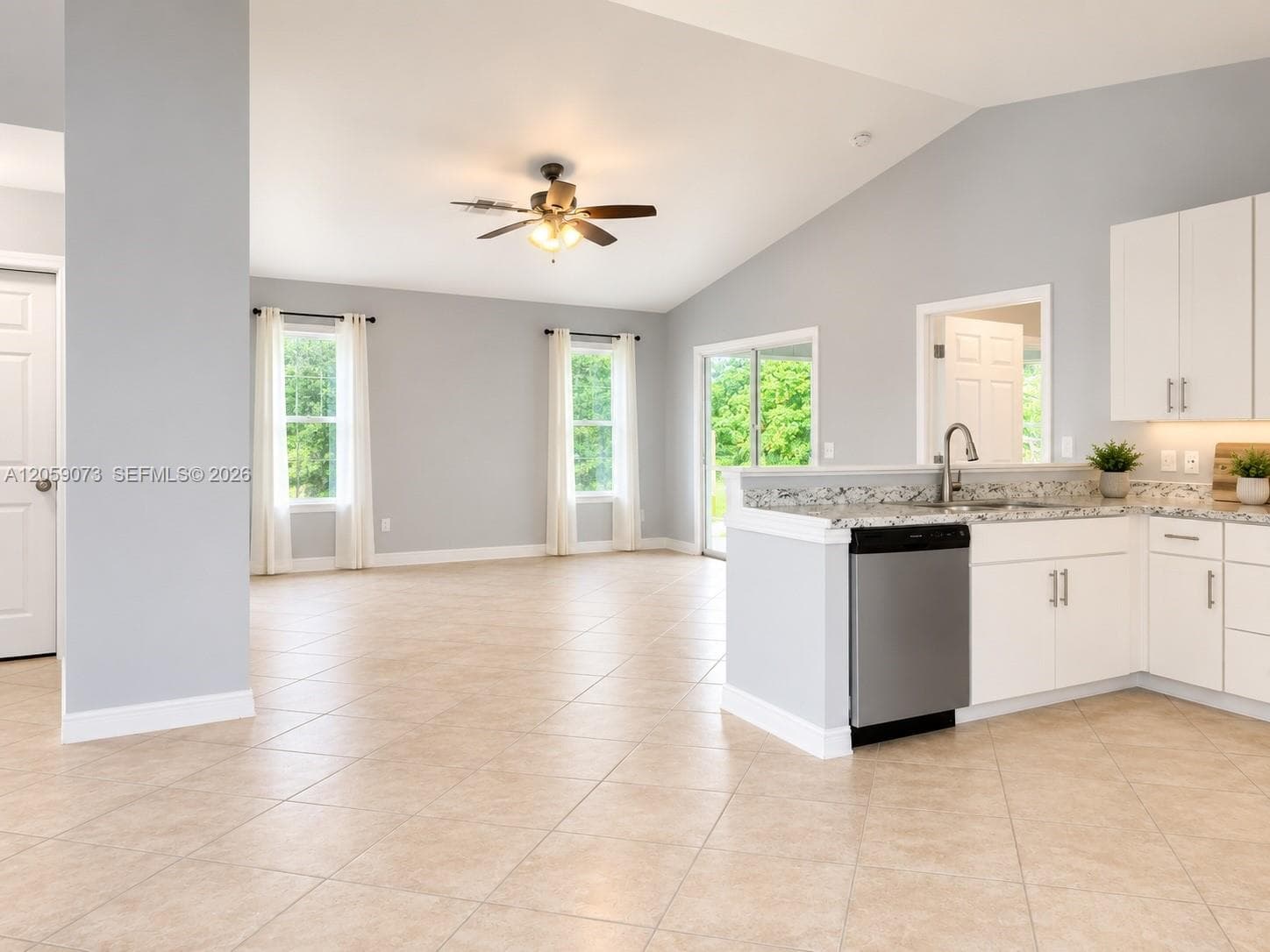 430 SW 14th Pl SW, Vero Beach, FL 32962 photo 2