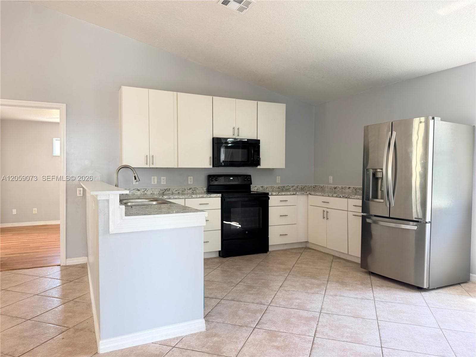 430 SW 14th Pl SW, Vero Beach, FL 32962 photo 5