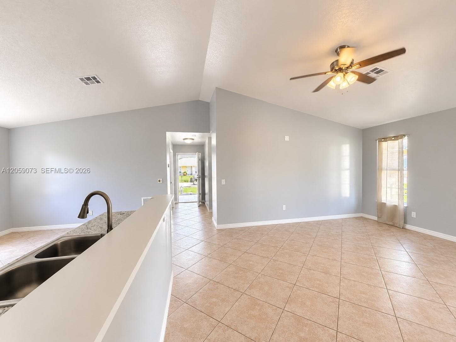 430 SW 14th Pl SW, Vero Beach, FL 32962 photo 4