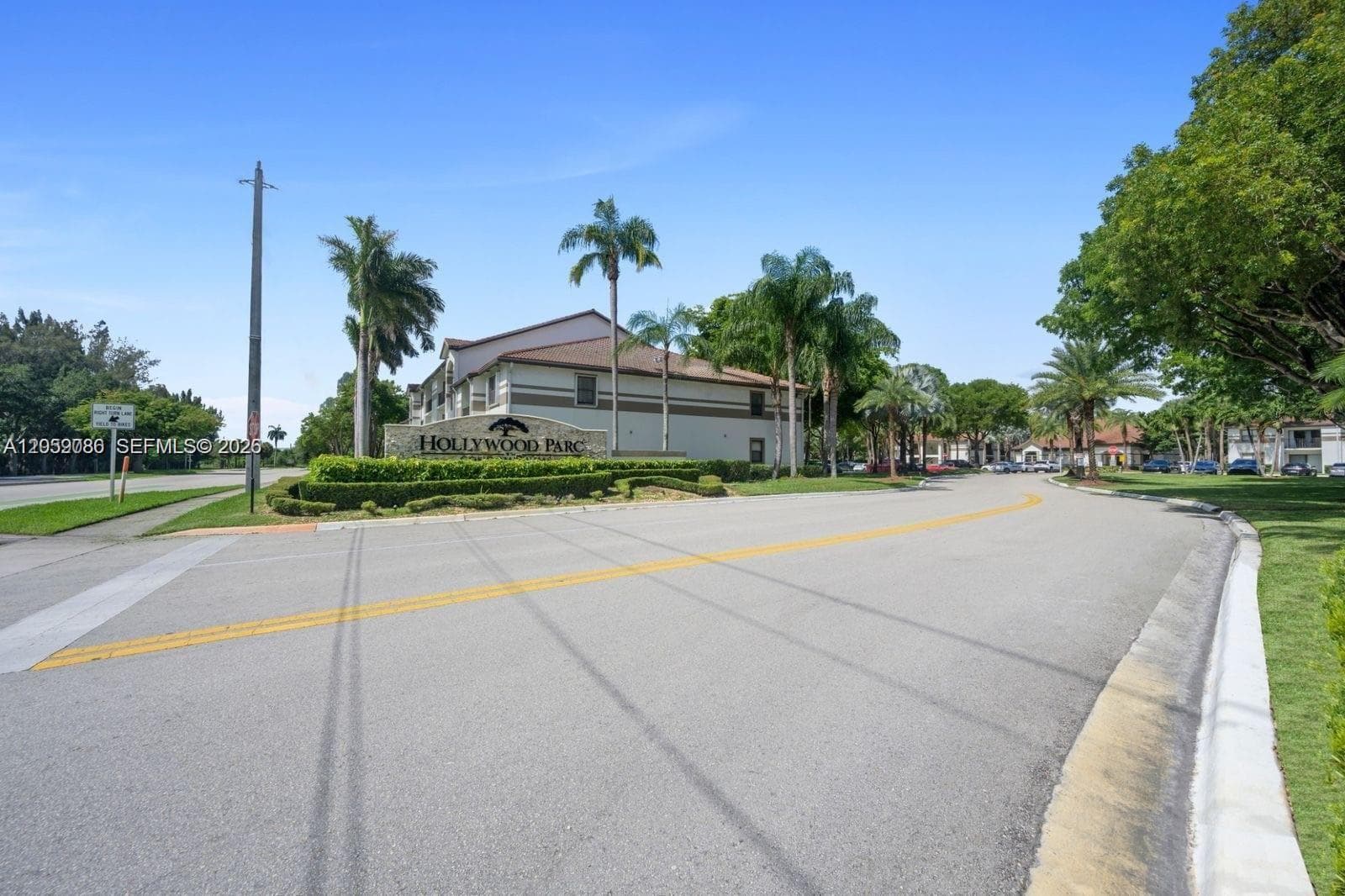 510 S Park Rd # 23-10, Hollywood, FL 33021 photo 3