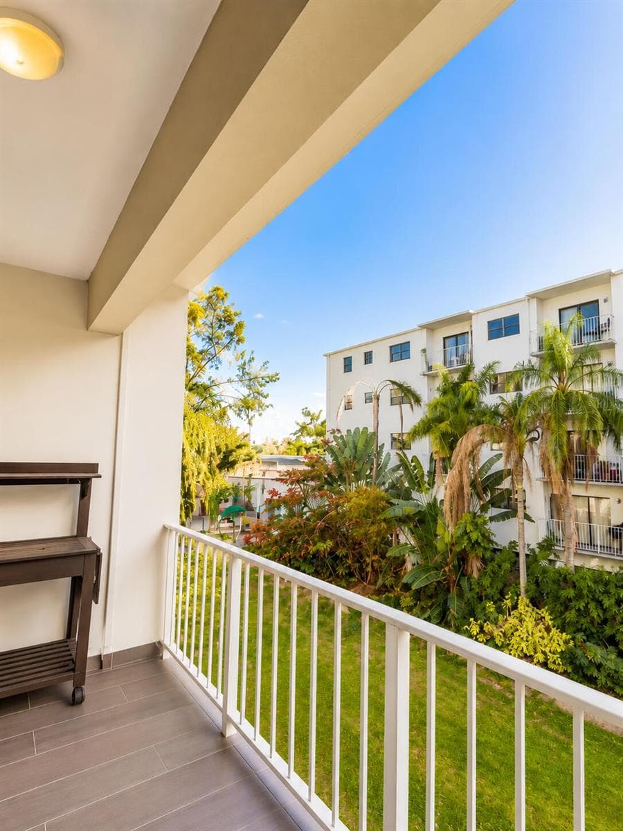 1245 WEST Avenue # 302, Miami Beach, FL 33139 photo 4