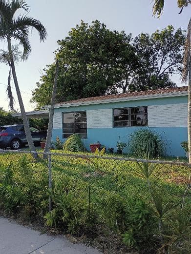 2731 NW 16TH Court, Fort Lauderdale, FL 33311 photo 2