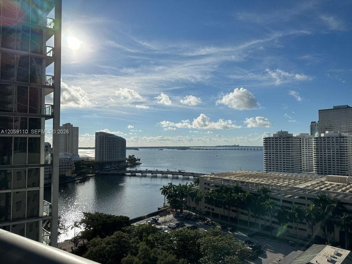 485 Brickell Ave # 2507, Miami, FL 33131 photo 3