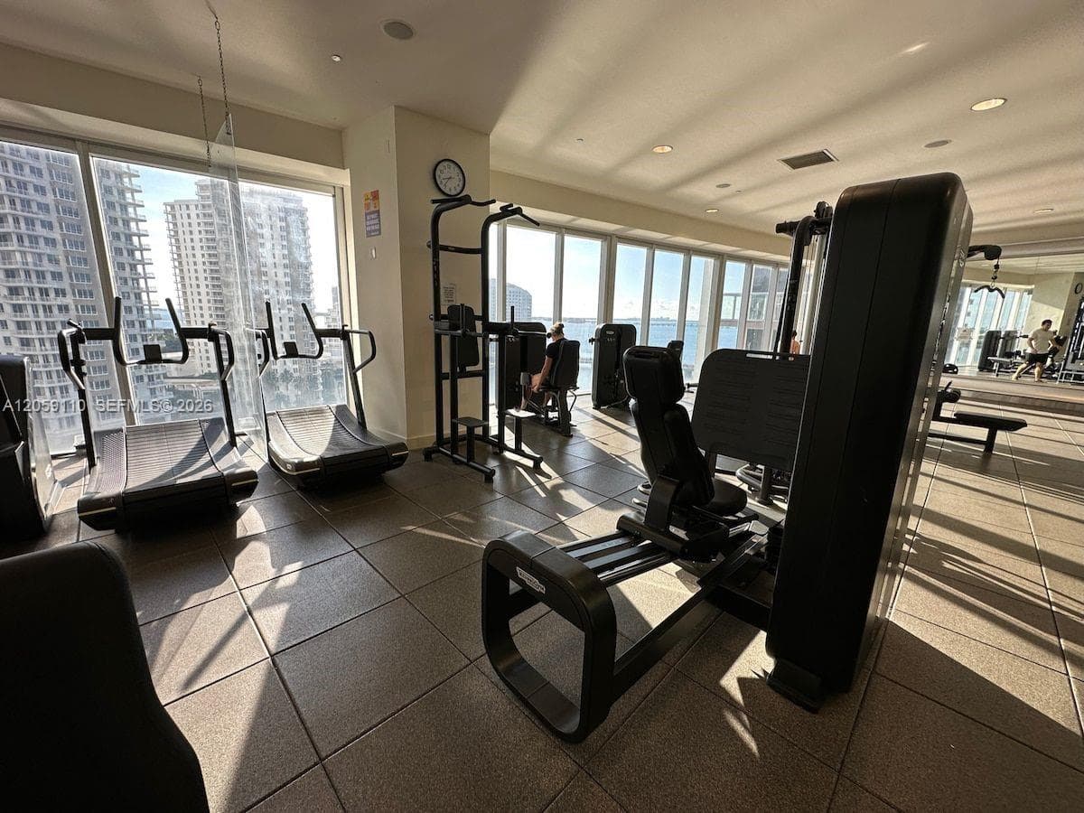 485 Brickell Ave # 2507, Miami, FL 33131 photo 5