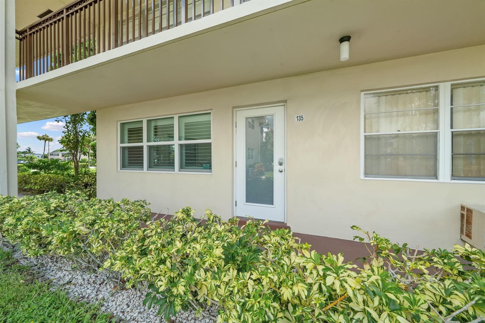 135 ANDOVER F, West Palm Beach, FL 33417 photo 2