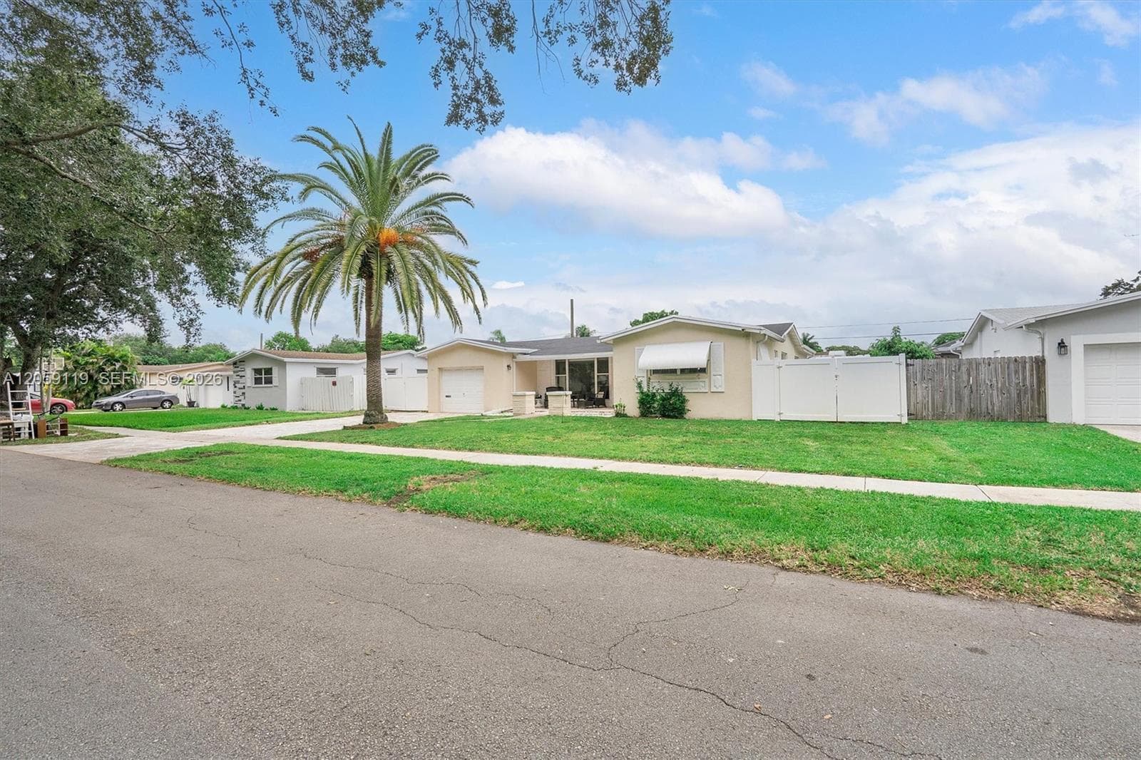 8963 SW 53rd St, Cooper City, FL 33328 photo 3