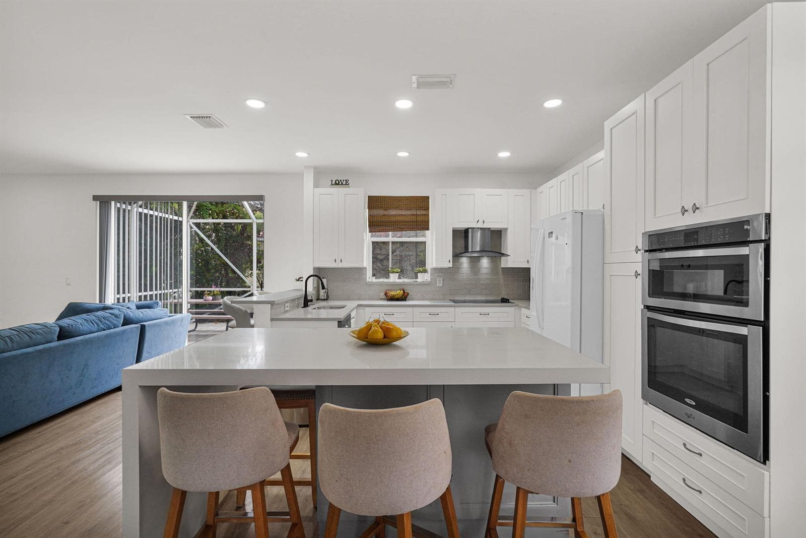 527 NW 87TH Lane, Coral Springs, FL 33071 photo 2