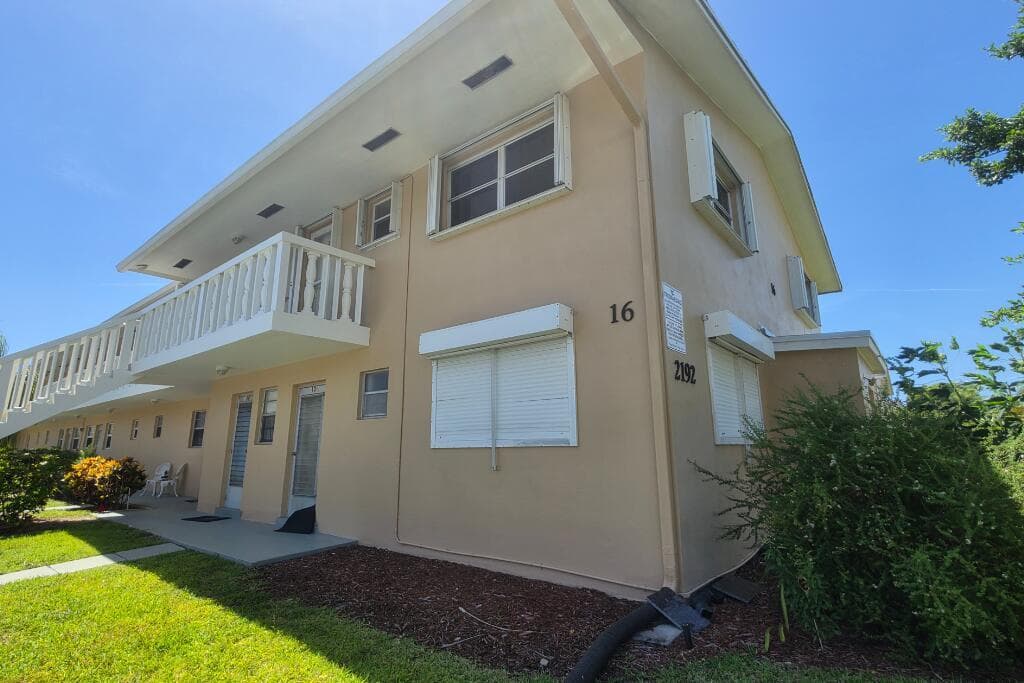 2192 NE 1ST Way # 103, Boynton Beach, FL 33435 photo 2