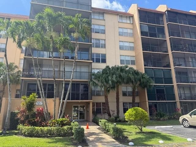 3821 Environ Blvd # 407, Lauderhill, FL 33319 photo 5