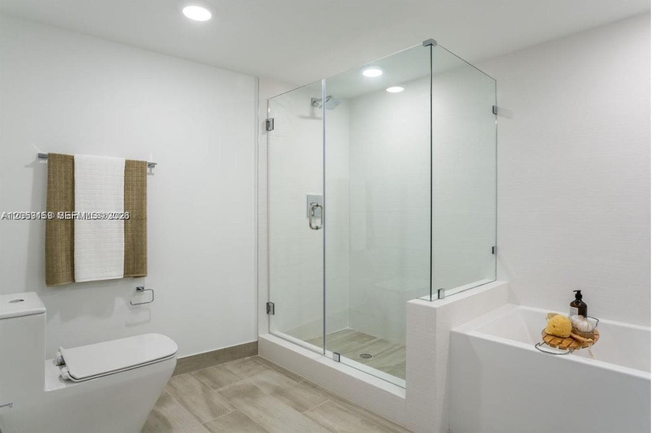 9261 E Bay Harbor Dr # 503, Bay Harbor Islands, FL 33154 photo 3