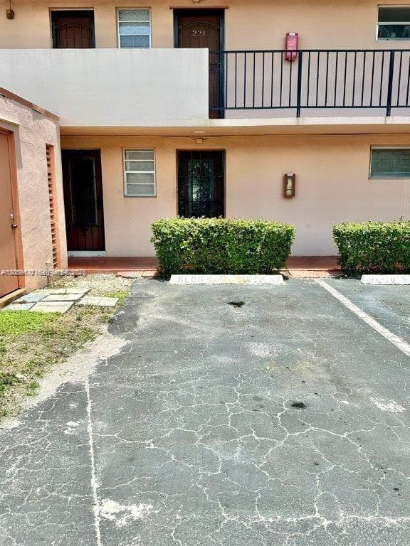 19001 NE 14th Ave # 121, Miami, FL 33179 photo 2