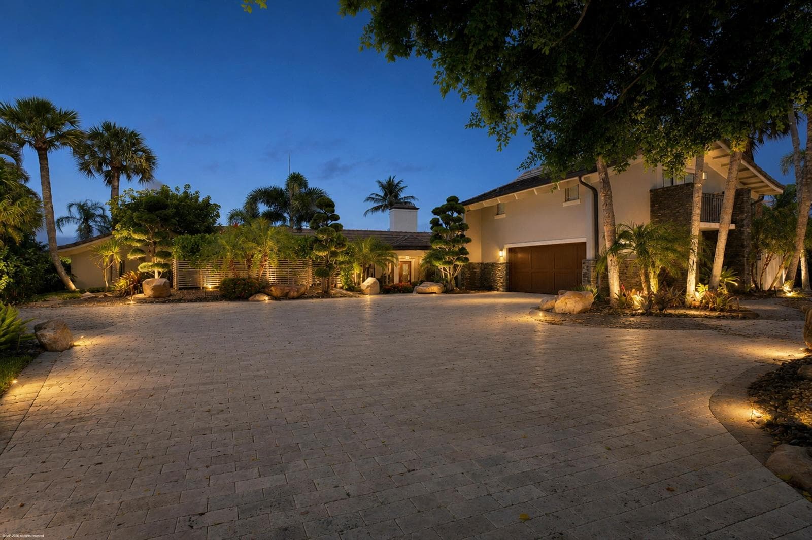90 Lighthouse Drive, Jupiter Inlet Colony, FL 33469 photo 3