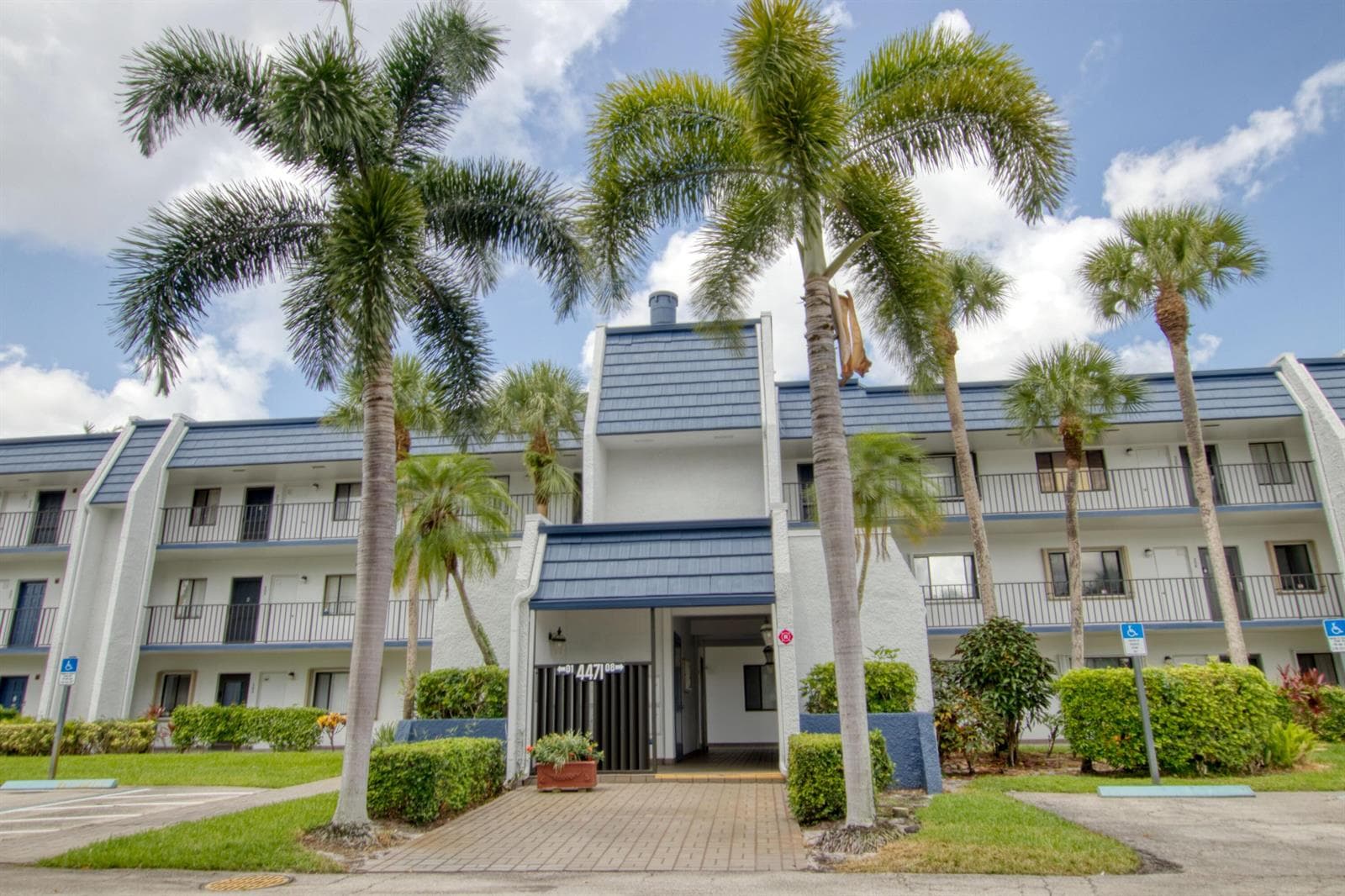4471 Luxemburg Court # 206, Lake Worth, FL 33467