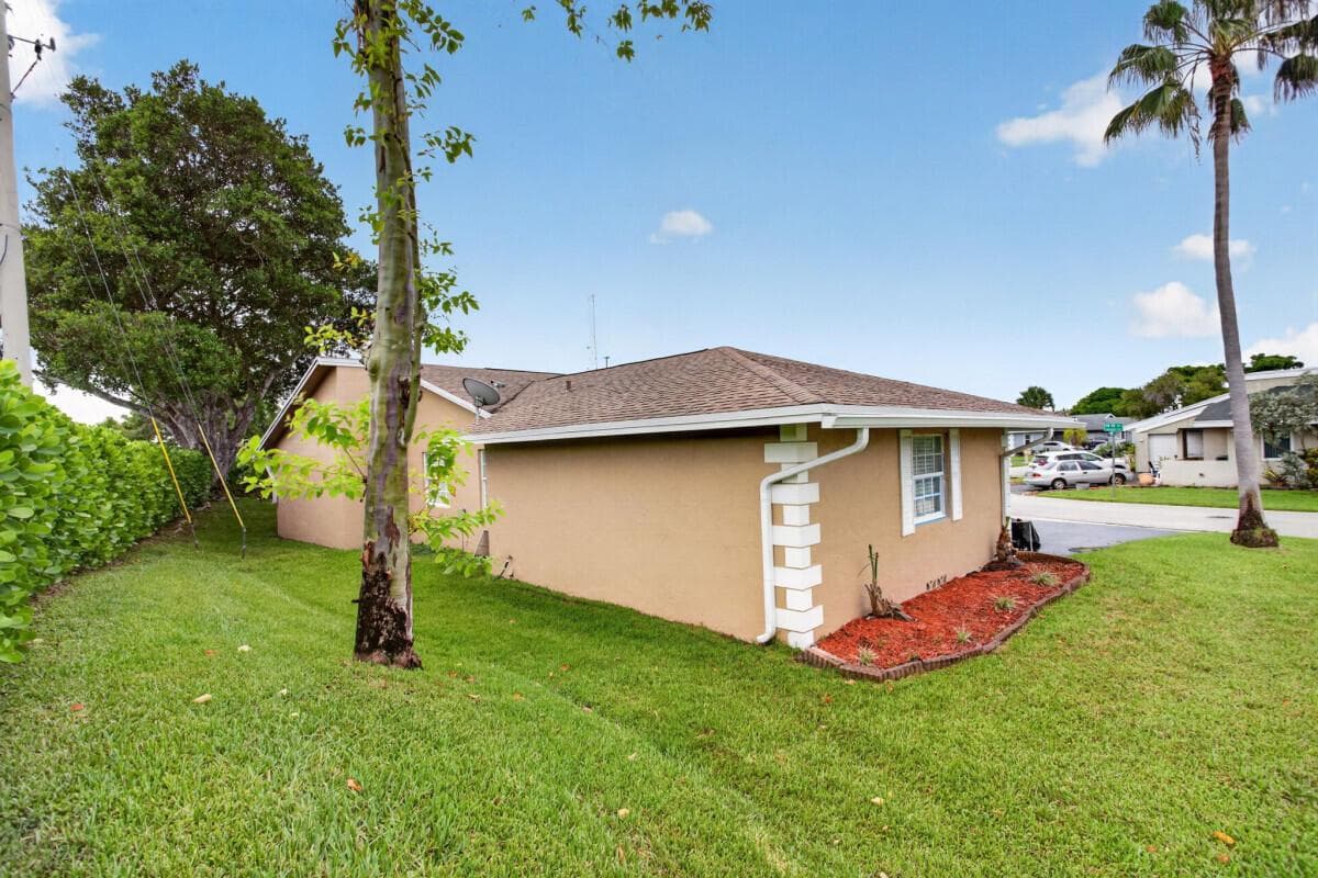 7516 NW 88th Terrace, Tamarac, FL 33321 photo 3