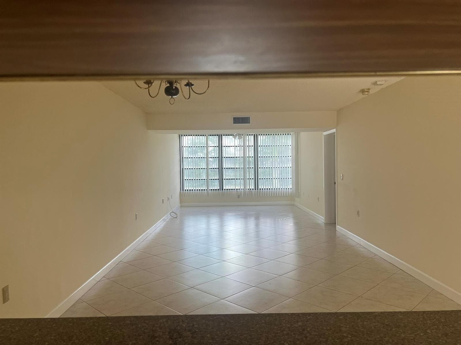3640 WHITEHALL Drive # 206, West Palm Beach, FL 33401 photo 5