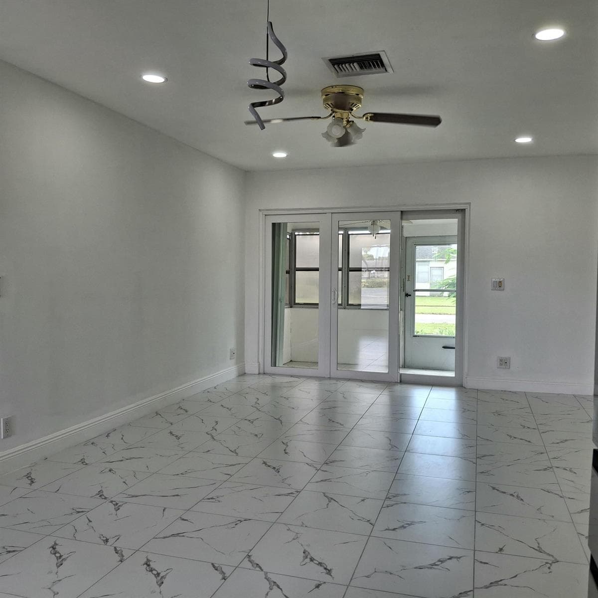 2739 Emory Drive W # J, West Palm Beach, FL 33415 photo 3