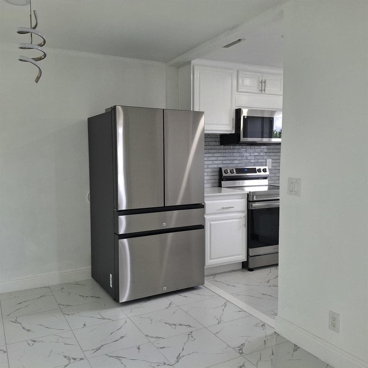2739 Emory Drive W # J, West Palm Beach, FL 33415 photo 5