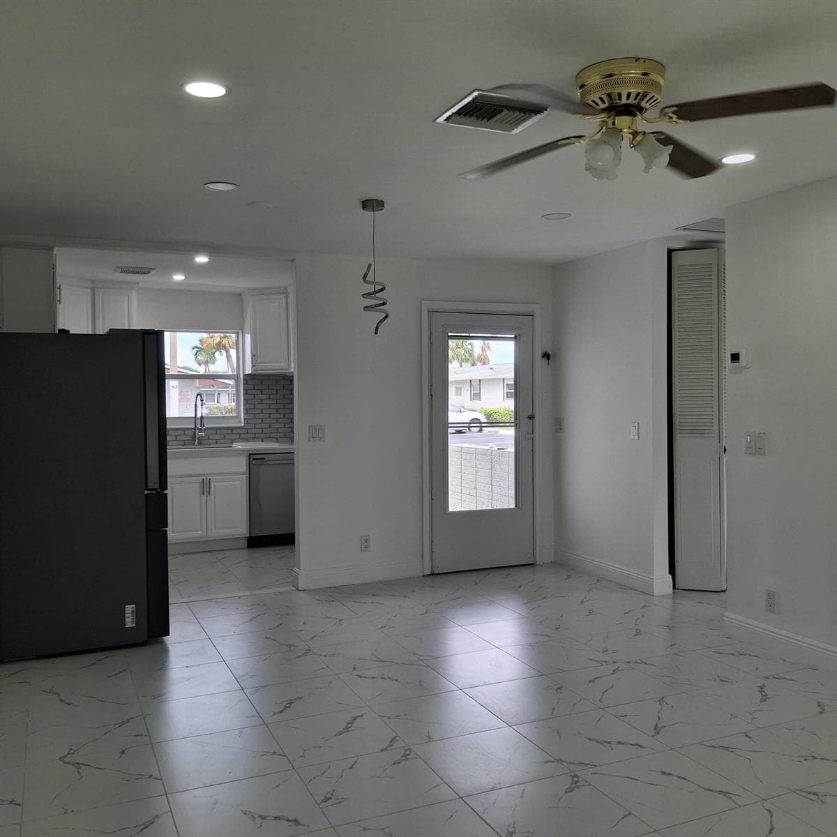 2739 Emory Drive W # J, West Palm Beach, FL 33415 photo 4