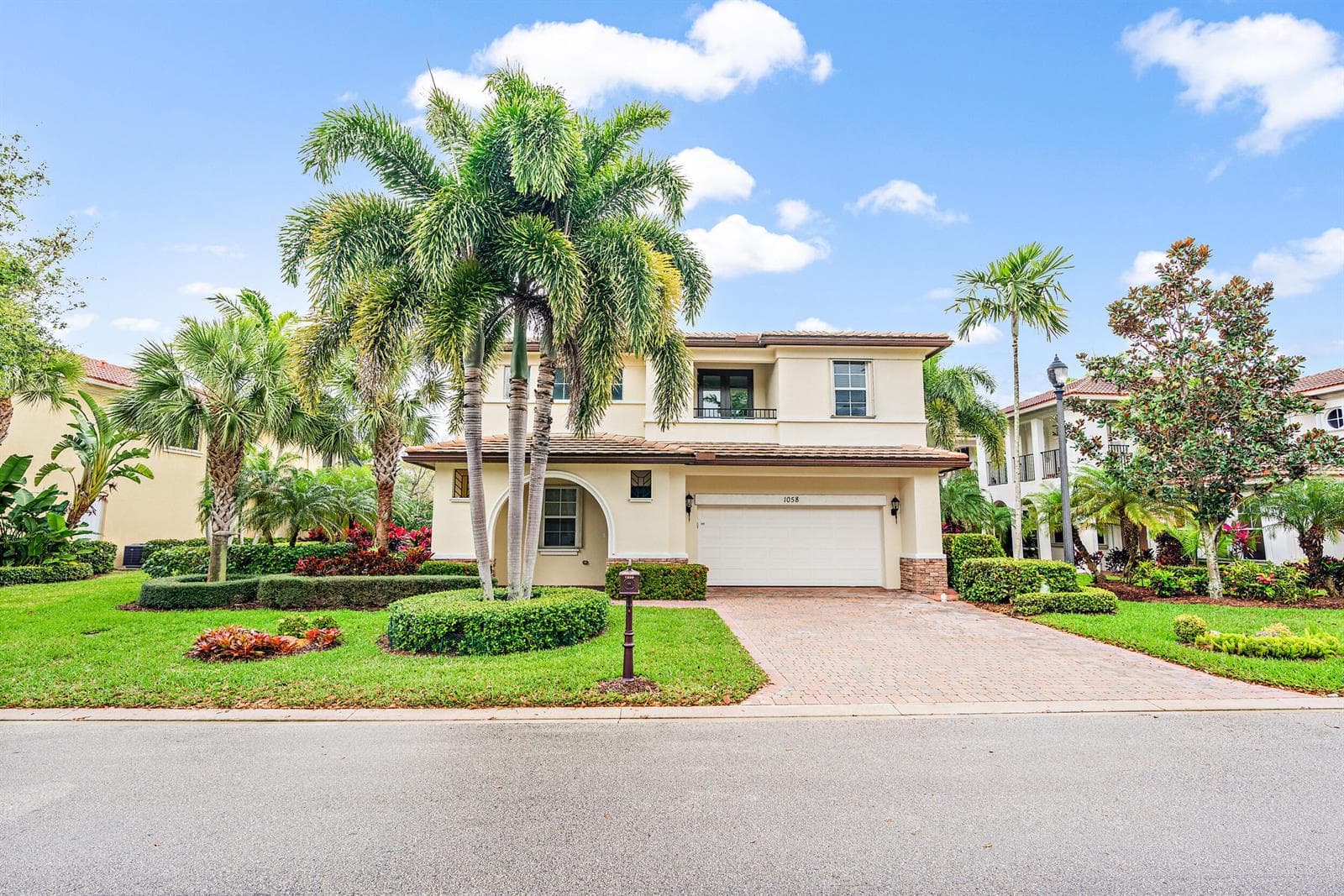 1058 Vintner Boulevard, Palm Beach Gardens, FL 33410 photo 2