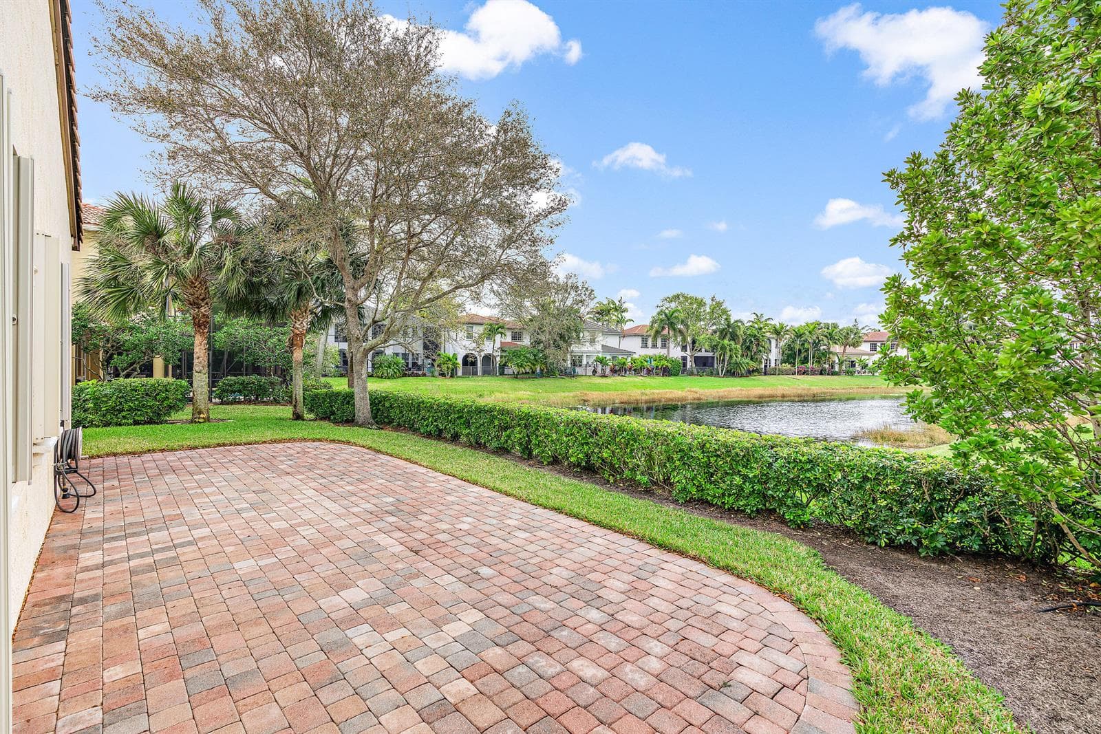 1058 Vintner Boulevard, Palm Beach Gardens, FL 33410 photo 5