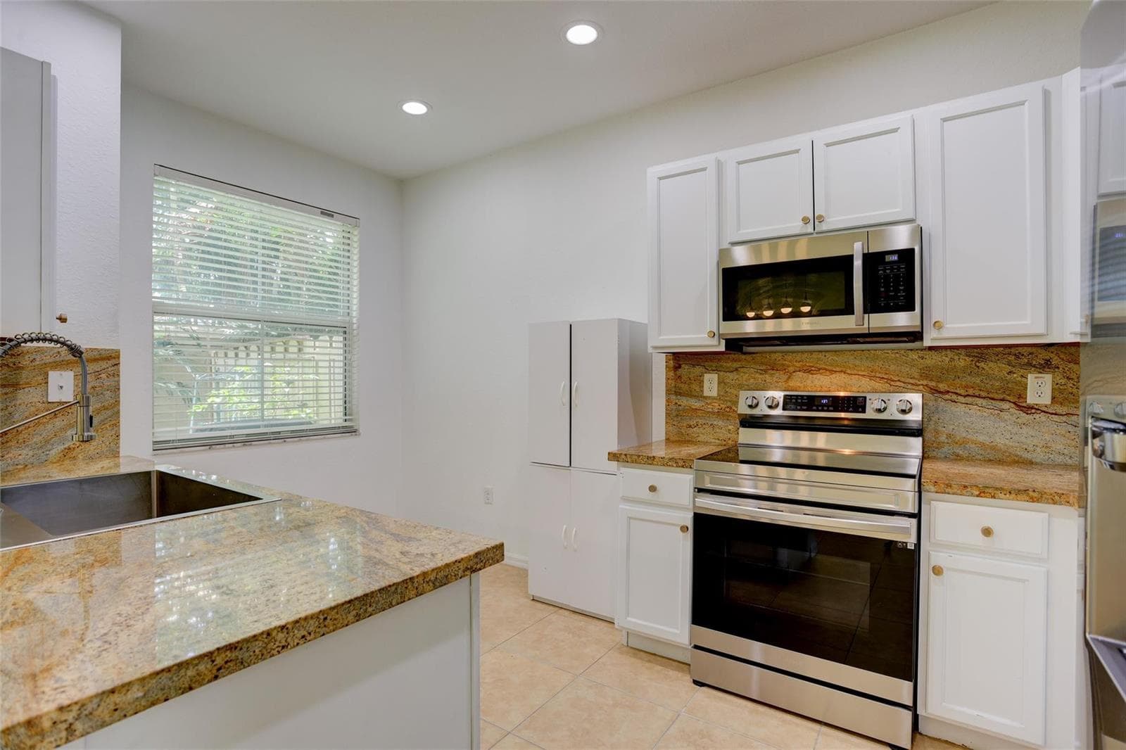 2851 W Prospect Road # 305, Tamarac, FL 33309 photo 3