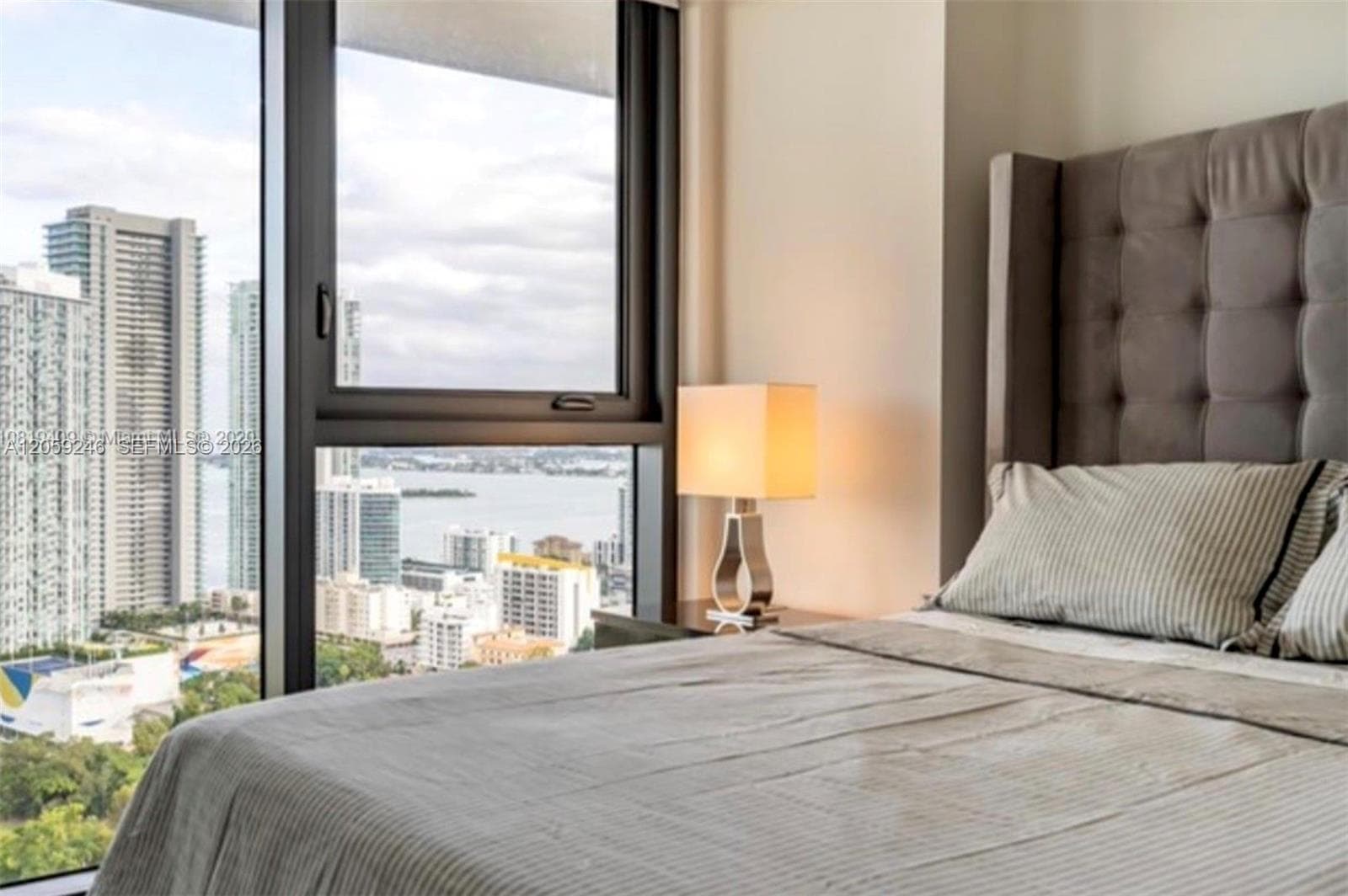 121 NE 34th St # 3105, Miami, FL 33137 photo 3