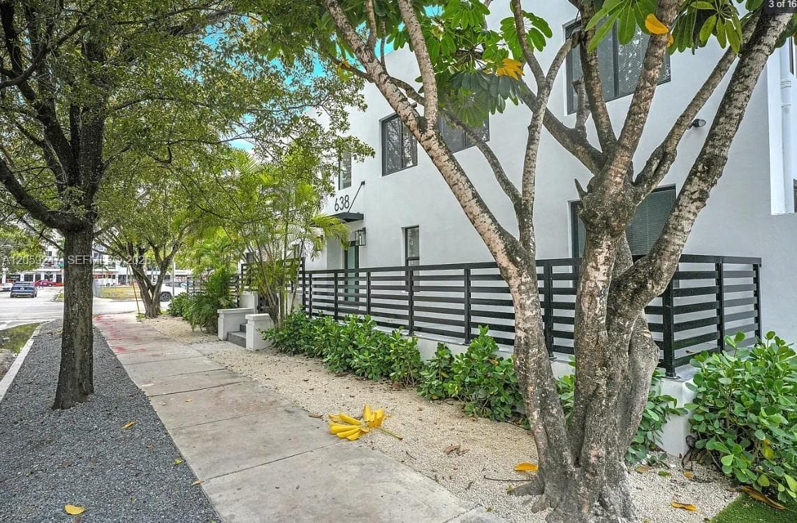 638 SW 21st Ave # 4, Miami, FL 33135 photo 4