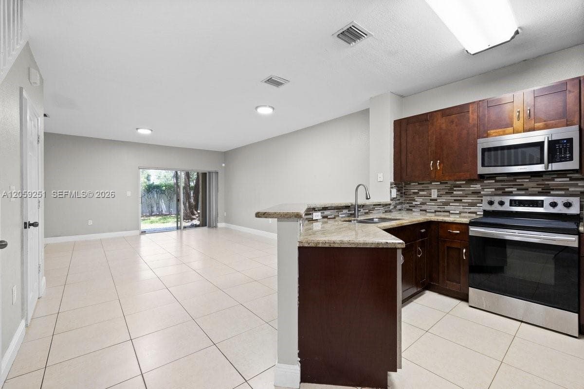 7929 Tuscany Dr, Tamarac, FL 33321 photo 3