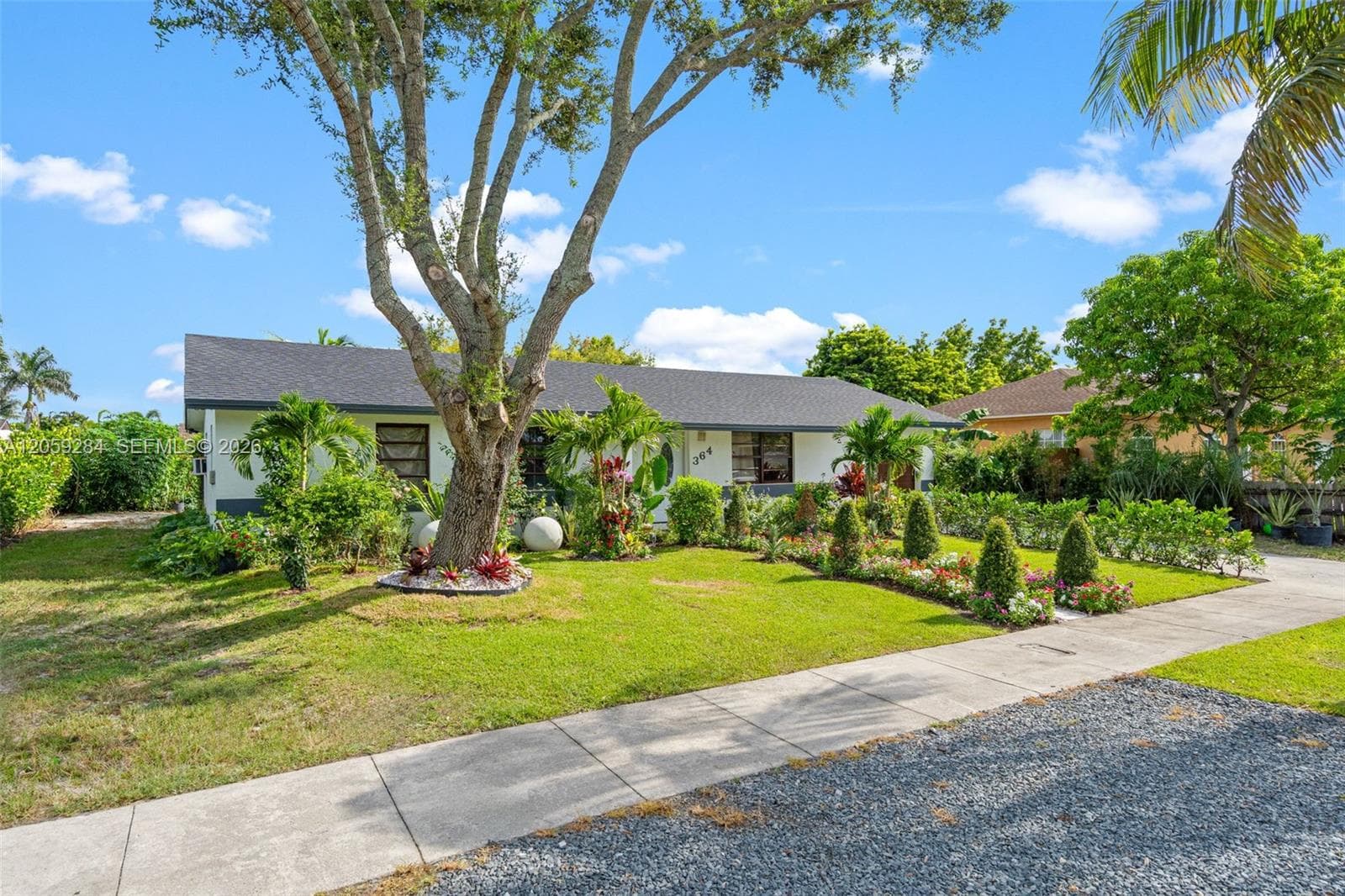 364 NW 17th Ct, Homestead, FL 33030 photo 3