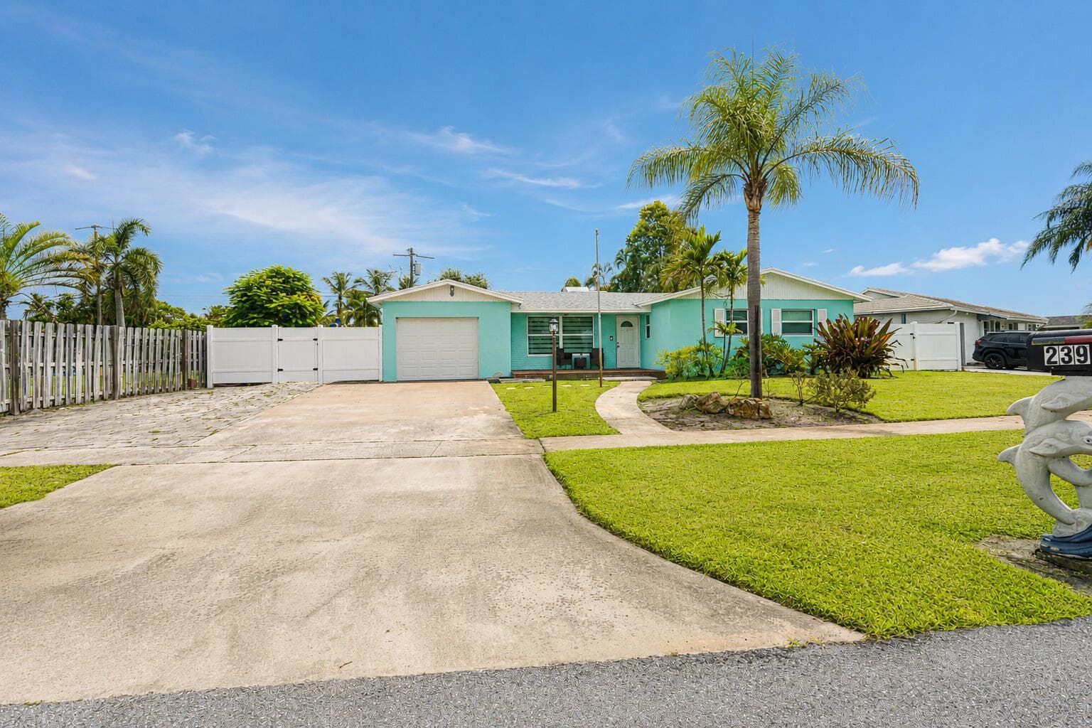 2395 Edgewater Drive, West Palm Beach, FL 33406 photo 2