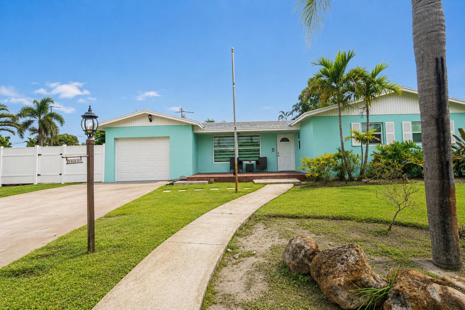 2395 Edgewater Drive, West Palm Beach, FL 33406 photo 5