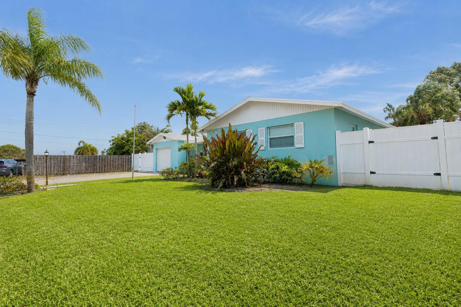 2395 Edgewater Drive, West Palm Beach, FL 33406 photo 4