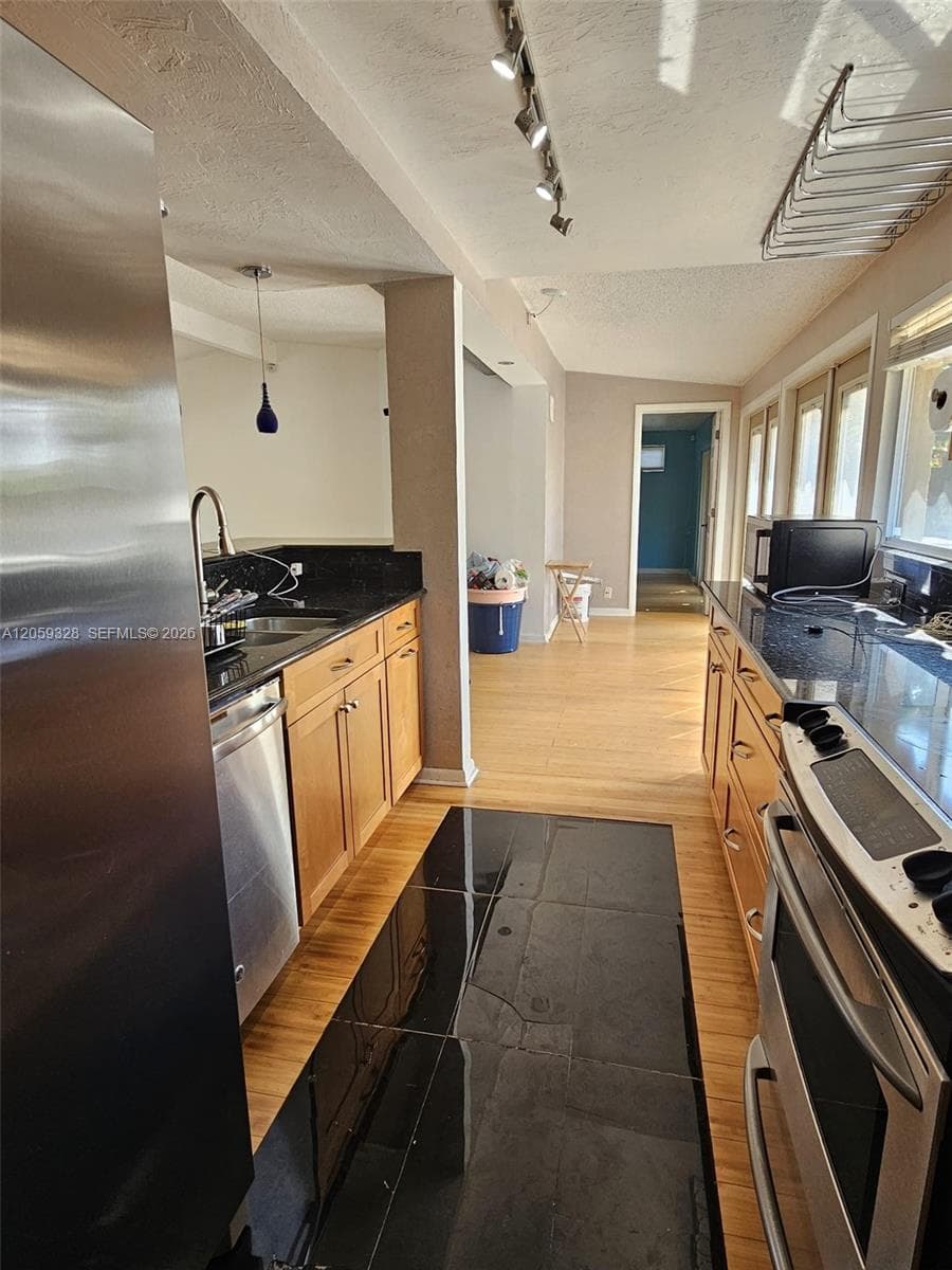 1732 NE 50th St, Pompano Beach, FL 33064 photo 4