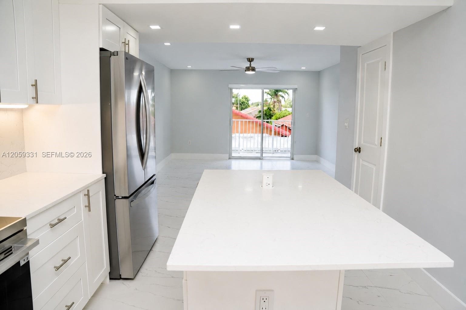 2750 W 76th St # 203, Hialeah, FL 33016 photo 2