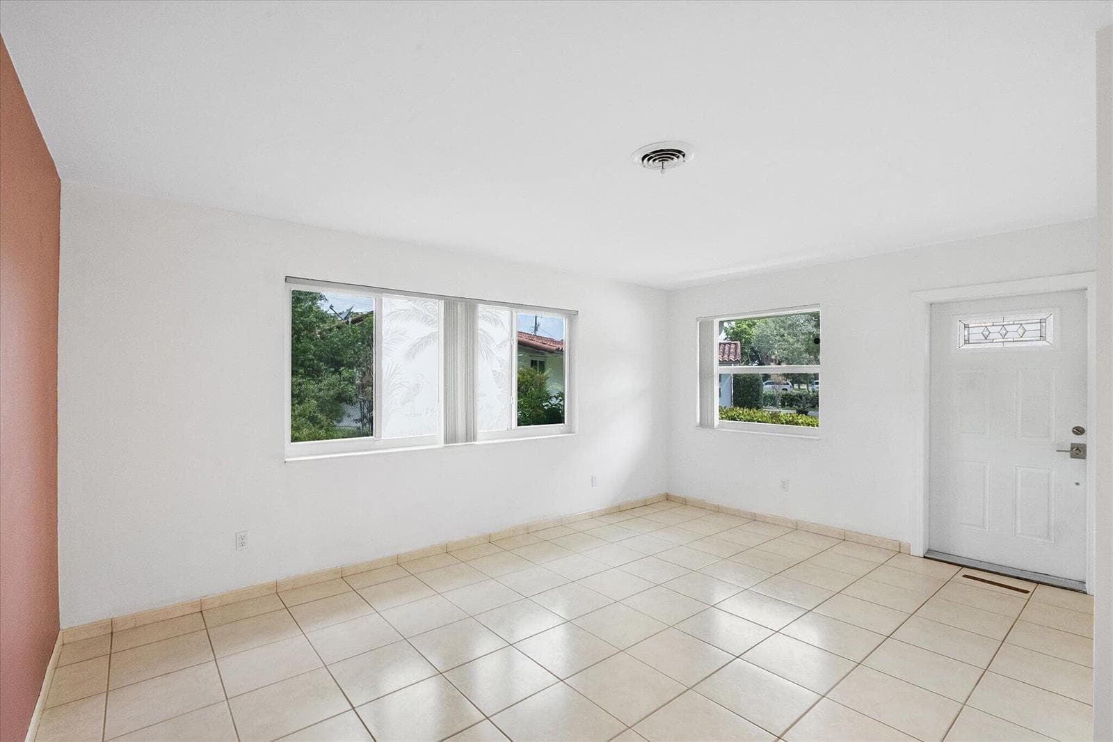 13988 Lake Lure Court, Miami Lakes, FL 33014 photo 4