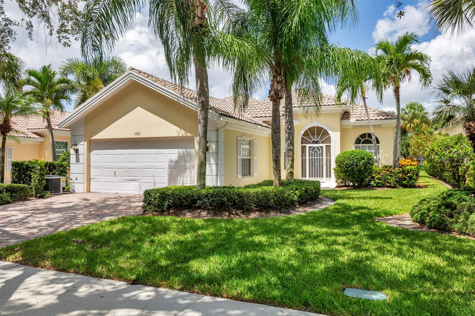 150 Euphrates Circle, Palm Beach Gardens, FL 33410 photo 2