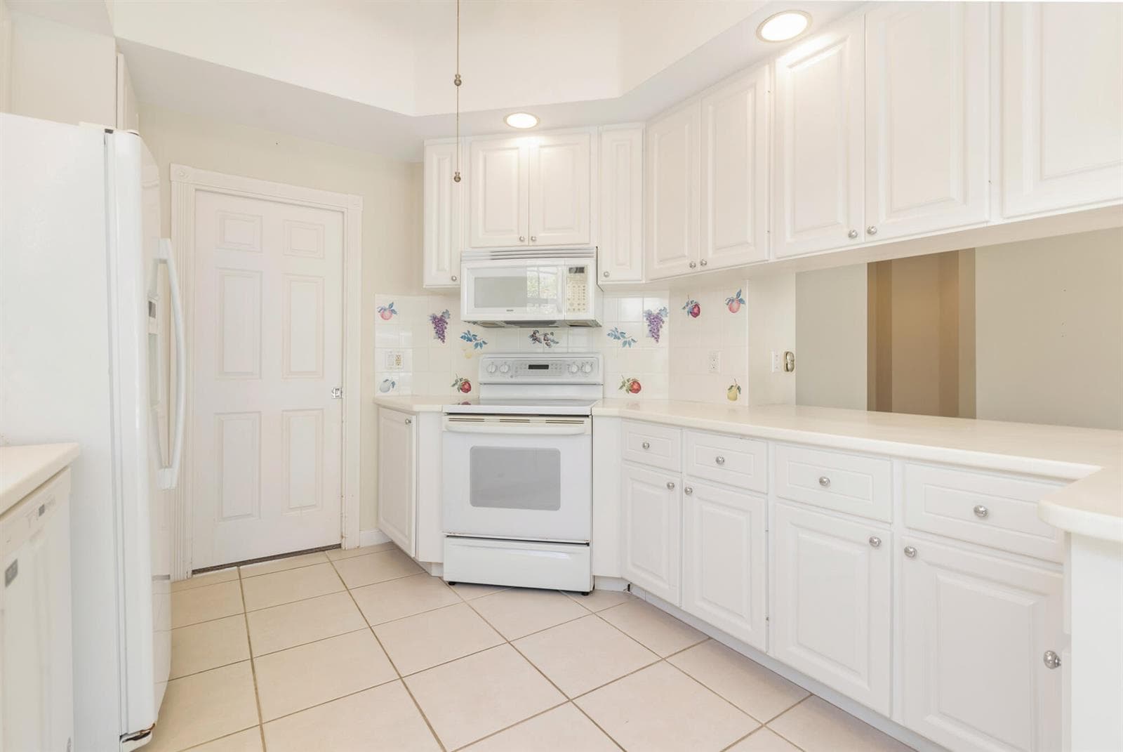 150 Euphrates Circle, Palm Beach Gardens, FL 33410 photo 5
