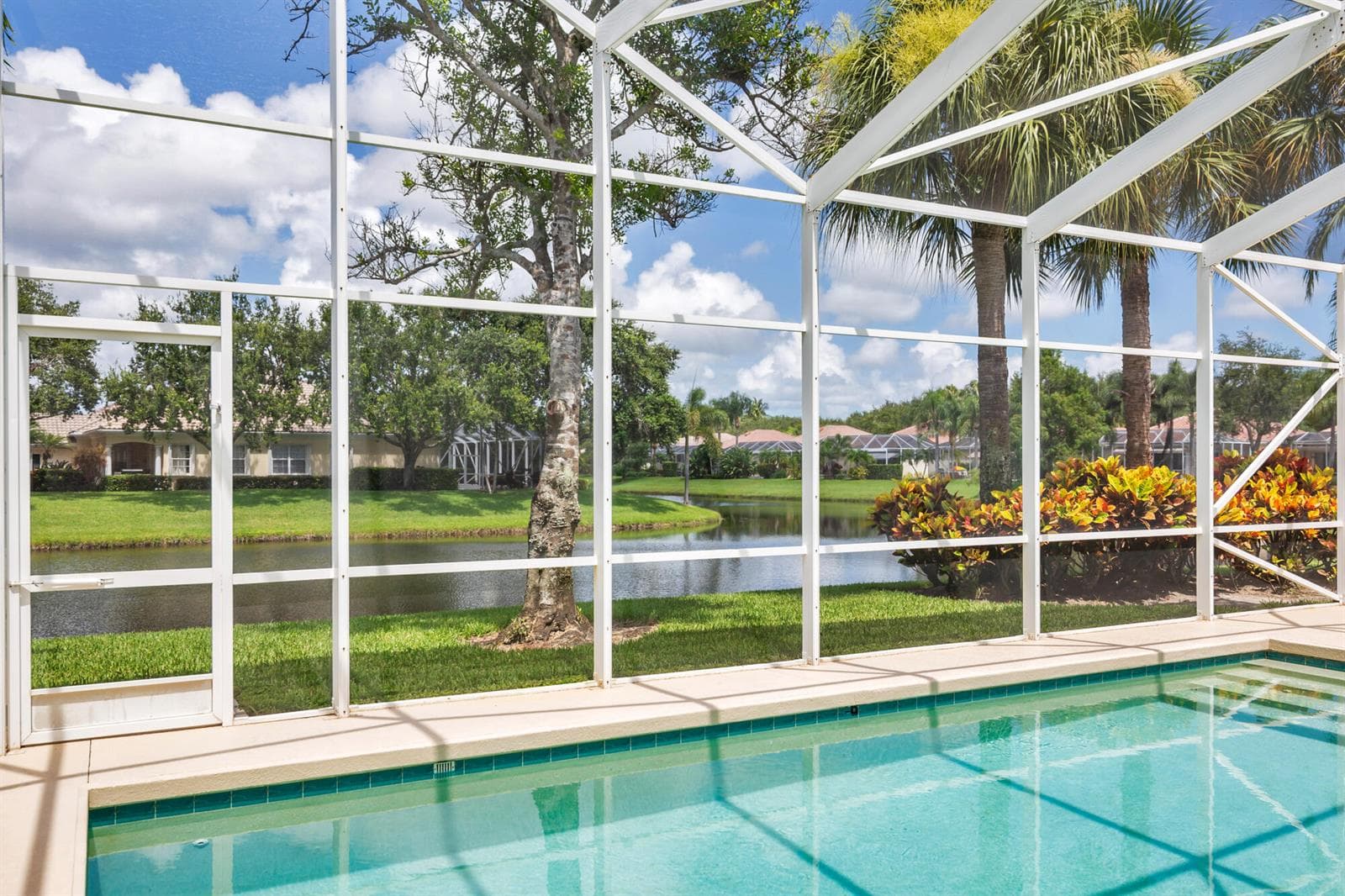 150 Euphrates Circle, Palm Beach Gardens, FL 33410 photo 4