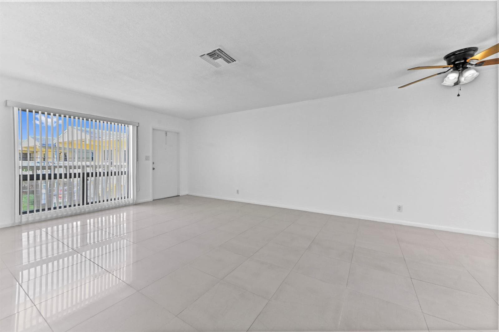 2755 NE 28th Avenue # F-1, Lighthouse Point, FL 33064 photo 4