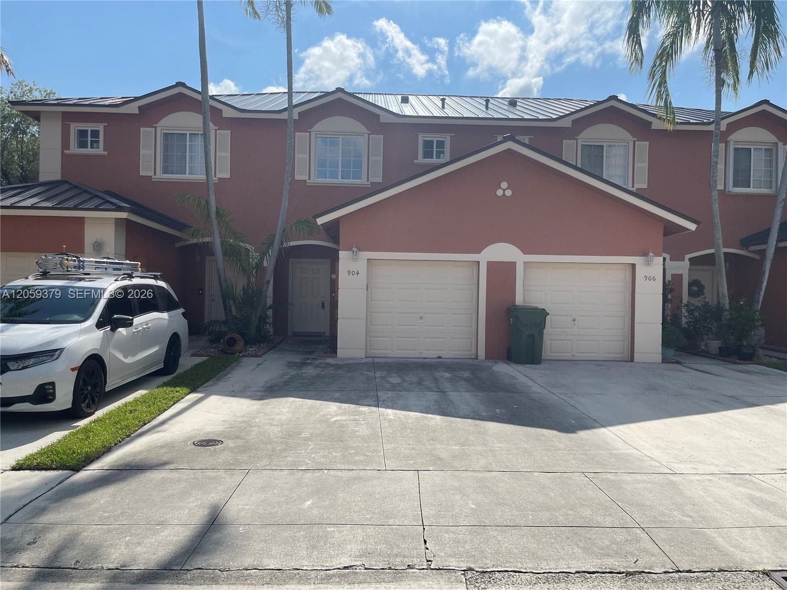 904 NW 100th Ave, Pembroke Pines, FL 33024 photo 3