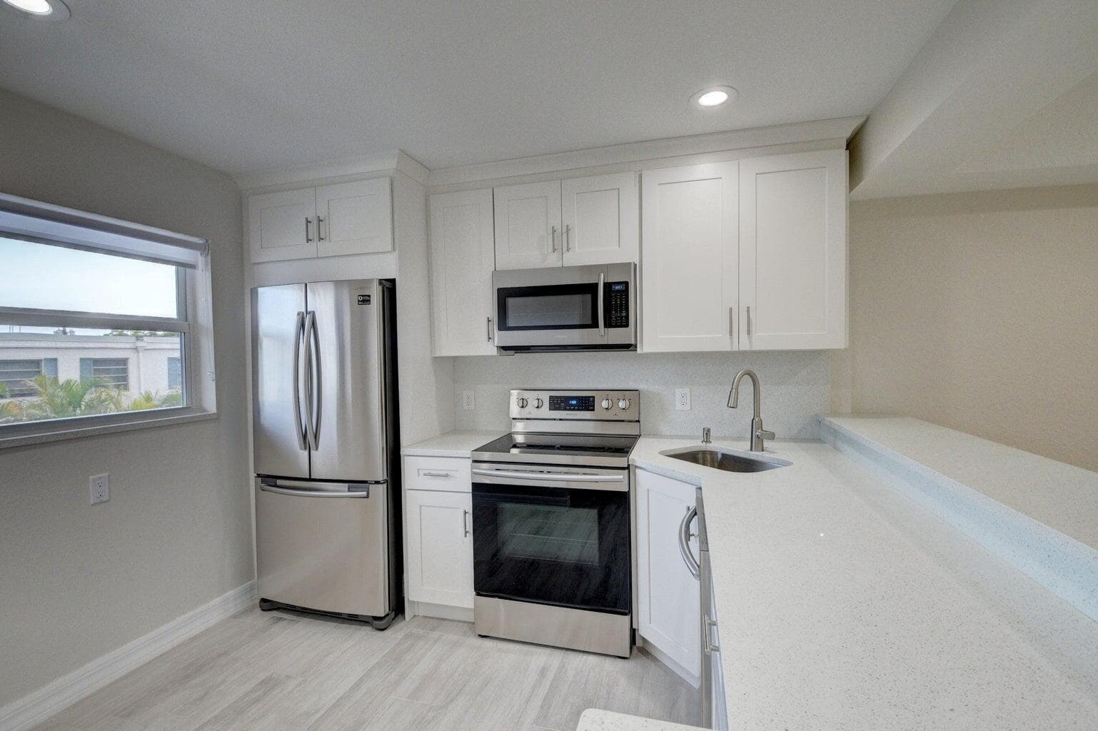 398 W Camino Real # 6, Boca Raton, FL 33432 photo 2