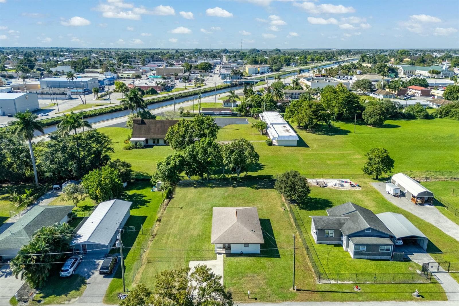 116 SE 3RD Street N, Belle Glade, FL 33430 photo 4