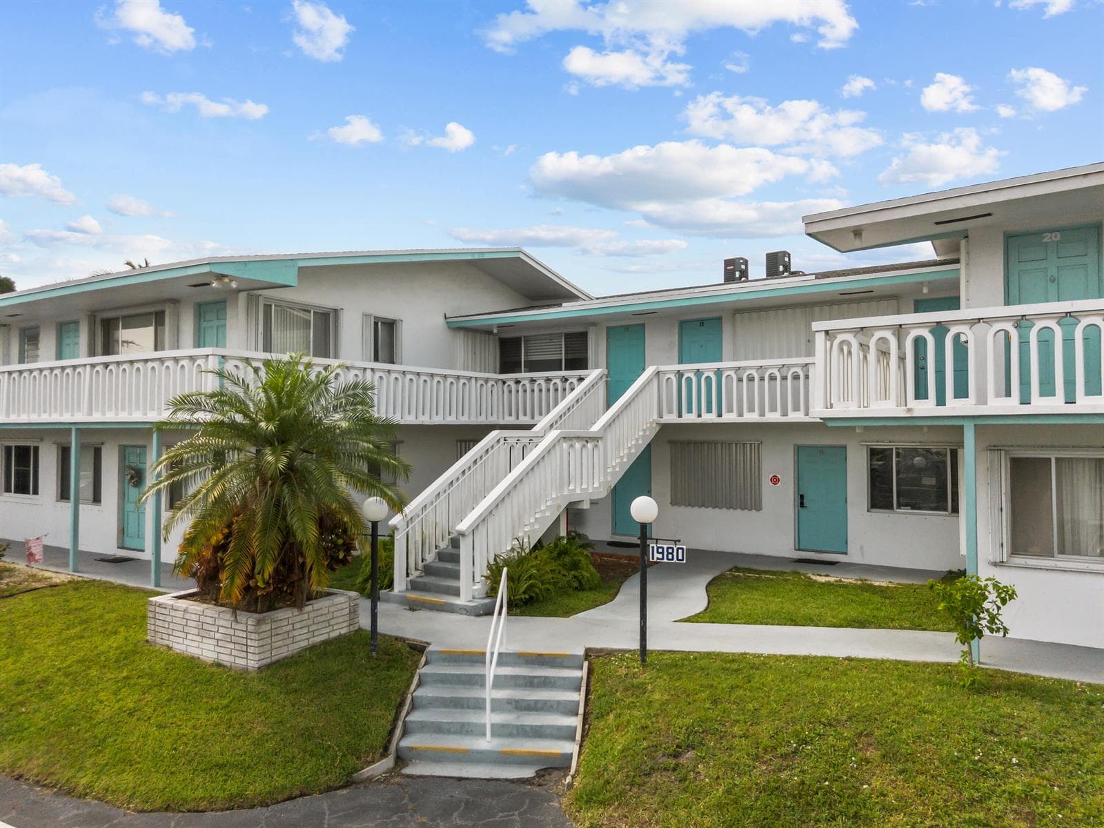 1980 Sunset Avenue # 7, FL 33461 photo 4