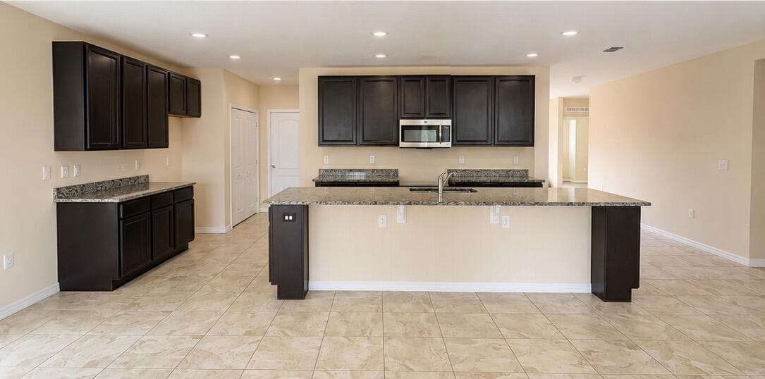 5332 NW WISK FERN Circle, Port St. Lucie, FL 34986 photo 3