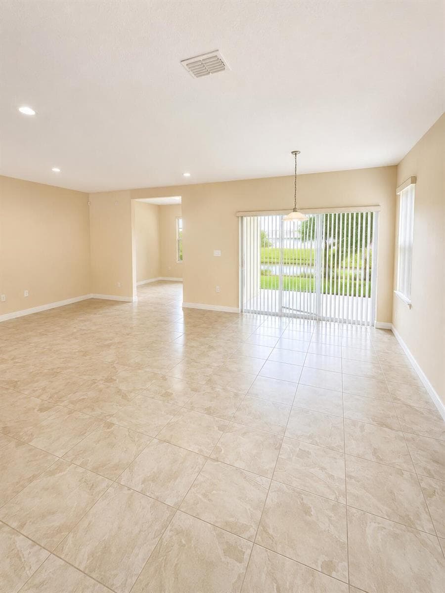 5332 NW WISK FERN Circle, Port St. Lucie, FL 34986 photo 4