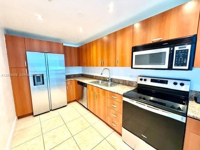 7501 E Treasure Dr # 5H, North Bay Village, FL 33141 photo 5